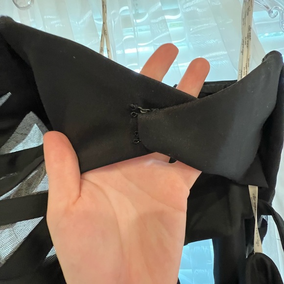 Black formal dress - Picture 10 of 14